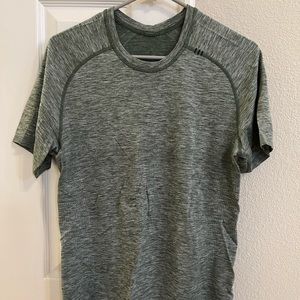 Mens Small Metal Vent Tech Shirt - dark green